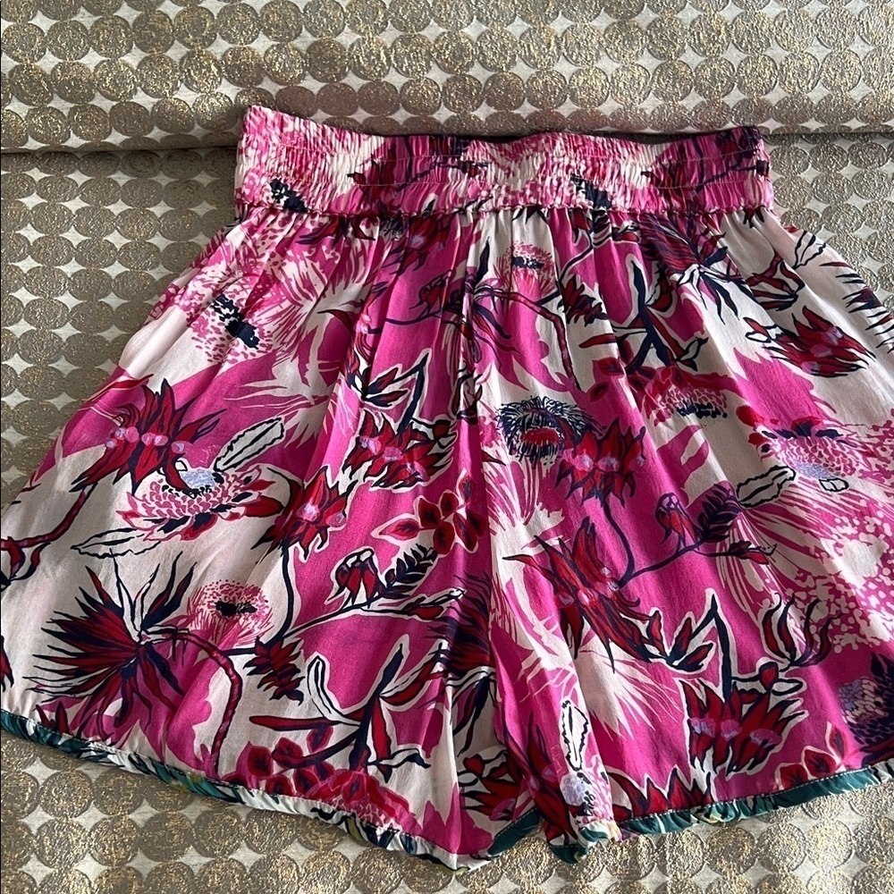 CHUFY Pink Floral High Waist Women's Shorts Size XS - Picture 5 of 8